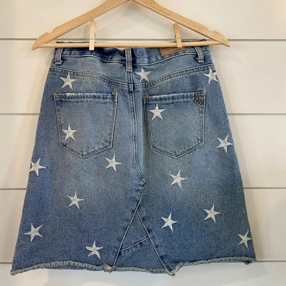 VELVET HEART Denim Skirt Stars Distressed - Picture 3 of 3